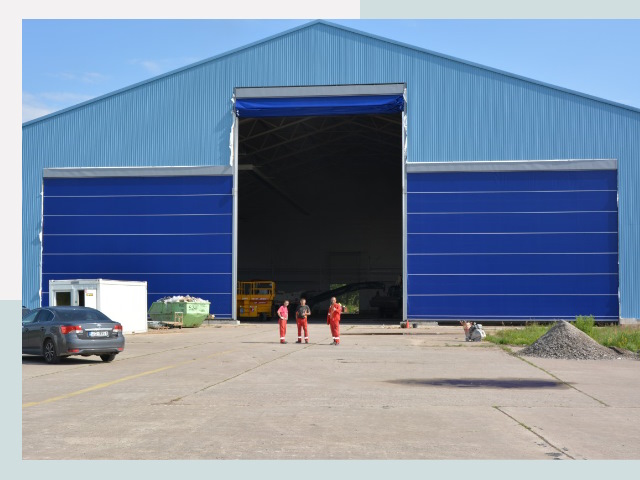 Ангарные ворота в Северск от СтальСтрой-Свк по цене 624 руб.