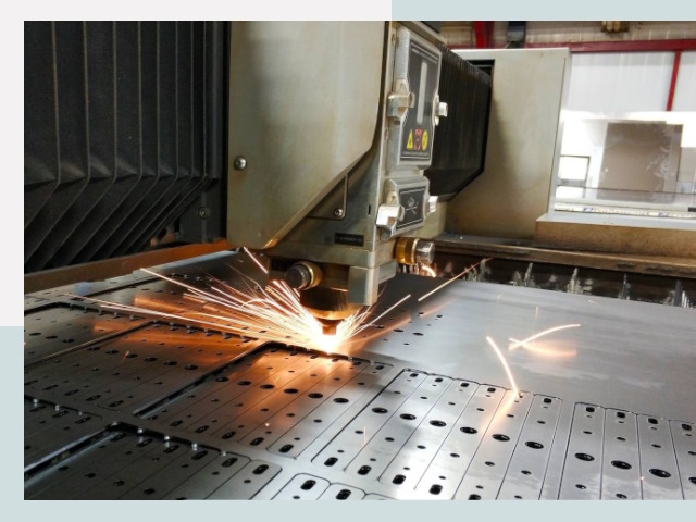 Лазерная резка металла в Северске от 624 руб.